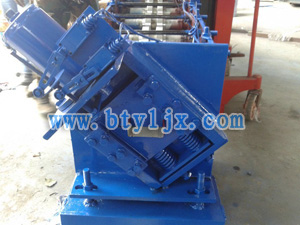 地槽機壓型裝備