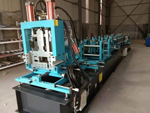 一鍵換型C型鋼機